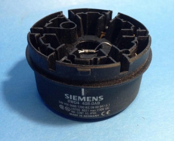 Siemens 8WD4 408-0AB SIG.COL.CONN.ELEM.W/BASE MT/ANGLE  - изображение 1