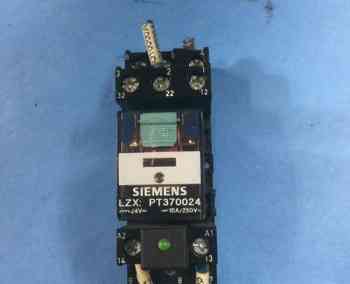Siemens LZS:PT8730 RELAY SOCKET 