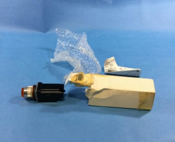 Allen Bradley 800MR-QL24AS PILOT LIGHT 24V AC/DC  - изображение 1