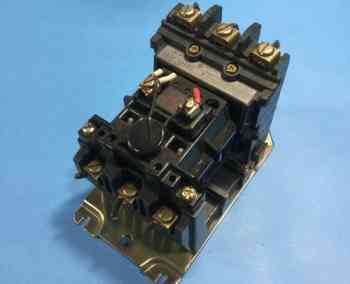 Allen Bradley 500F-B0D93 SERIES B RELAY, NEMA AC CONTACTOR 