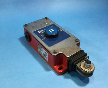 Schneider Electric XY2CH13150H7 GRABWIRE SWITCH, 98 M  - изображение 1