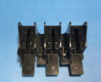 Schneider Electric 40512-399-50 ARC SUPPRESSOR ASSEMBLY  - изображение 1