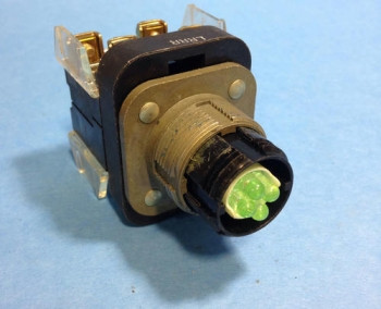 Allen Bradley 800T-QBL10G PUSH BUTTON ILLUMINATED GREEN  - изображение 1