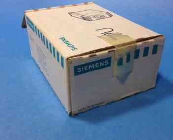 Siemens 7PU2540-3BN20 TIME DELAY RELAY 