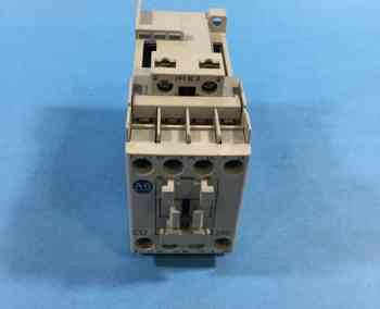 Allen Bradley 100-C12DJ200 CONTACTOR 9A 4P 24VDC ELECTRONIC COIL 