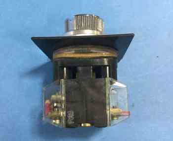 Allen Bradley 800T-KE PUSHBUTTON 