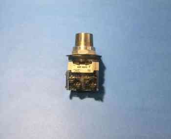 Allen Bradley 800T-H3215 CYLINDER LOCK PUSH BUTTON, SERIES T 