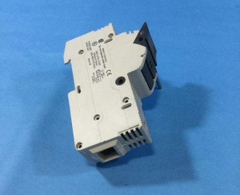 Allen Bradley 1492-FB2J30 FUSE HOLDER, 2 POLE, CLASS J TYPE FUSES  - изображение 1