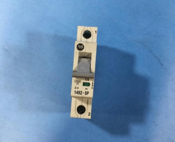 Allen Bradley 1492-SP1B040 1492 CIRCUIT BREAKER, 4AMP, 1POLE  - изображение 1