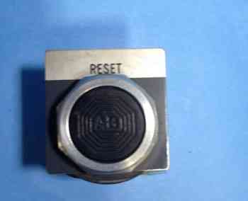 Allen Bradley 800T-A-T-4-13 PUSH MOMENTARY PUSH BUTTON 
