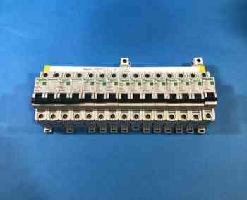 Schneider Electric A9XPH224 COMBINATION BUSBAR 