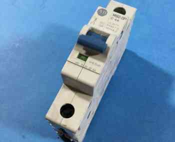 Allen Bradley 1492-SPM1C040 CICUIT BREAKER 