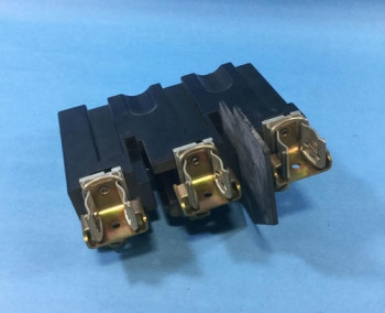 Allen Bradley 1494V-FSR633 FUSE BLOCK TRAILER 30AMP 600V TYPE-R  - изображение 1