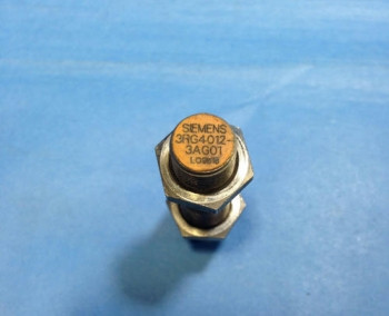 Siemens 3RG4012-3AG01 PROXIMITY SWITCH  - изображение 1
