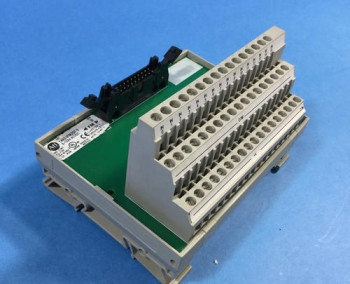 Allen Bradley 1492-IFM20F-3 SENSOR INTERFACE MODULE  - изображение 1