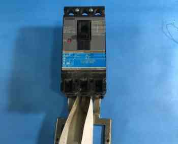 Siemens ED43B125 SENTRON SERIES CIRCUIT BREAKER 