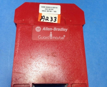 Allen Bradley 440N-S32013 SERIES B SIPHA CONTROL UNIT  - изображение 1