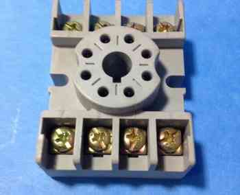 Eaton D3PA2 RELAY SOCKET, FINGER SAFE, OCTAL, 8 PIN 