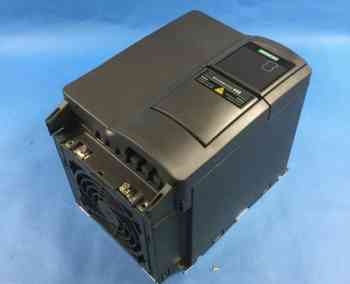 Siemens 6SE6440-2AD31-1CA1 MICROMASTER DRIVE 