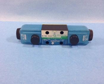 Eaton DG4V-3S-2N-M-U-H5-60 SOLENOID OPERATED DIRECTIONAL VALVE  - изображение 1