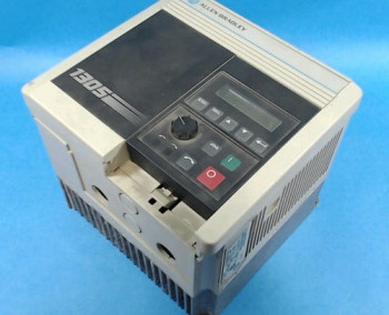Allen Bradley 1305-AA12A-HA1 3HP 11.6AMP DRIVE  - изображение 1