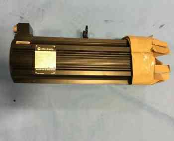Allen Bradley 1326AB-B530E-M2K5L SERVO MOTOR 3000RPM 460V 