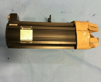 Allen Bradley 1326AB-B530E-M2K5L SERVO MOTOR 3000RPM 460V  - изображение 1