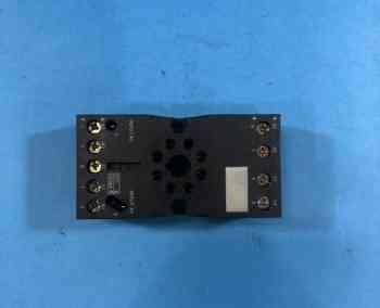 Schneider Electric RUZC2M RELAY SOCKET, 8 PIN, 2 POLE, 10A 