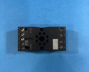 Schneider Electric RUZC2M RELAY SOCKET, 8 PIN, 2 POLE, 10A  - изображение 1