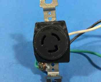 Eaton CWL515R RECEPTACLE SINGLE 15A 125V 2P3W H/L BK 