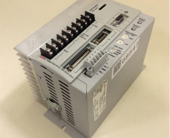 Allen Bradley 1398-DDM-009X-DN, DRIVE 15AMP PEAK ULTRA 100 W/DNET  - изображение 1