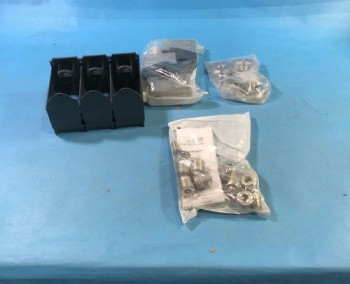 Schneider Electric AL600LS52K3 MECHANICAL LUG KIT  - изображение 1