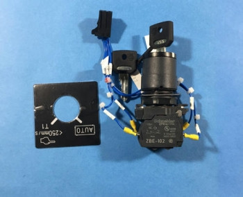 GE Fanuc A05B-2601-K201 2-MODE SWITCH RETRO KIT WITH KEY  - изображение 1