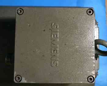 Siemens 1FT5102-0AC01-9-Z SERVO MOTOR, 144V 