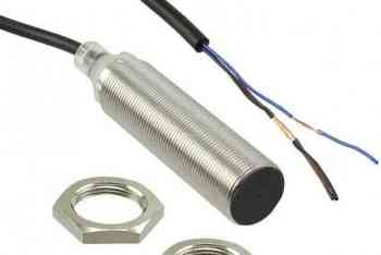 Omron E2B-M18LS08-WP-B2 5M 